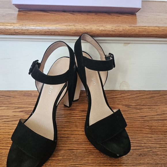 Madden Girl sandals; 5" Heel; Size 8.5M - Picture 5 of 12